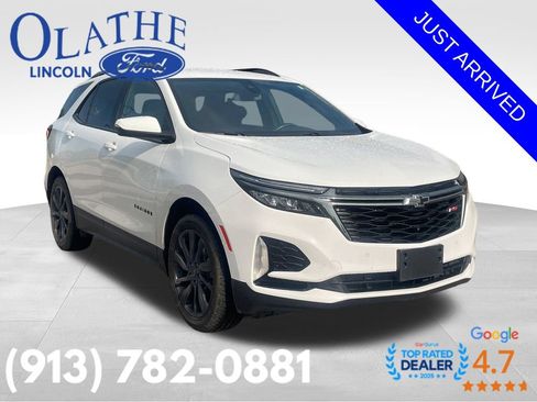 Used 2022 Chevrolet Equinox RS w/ RS Leather Package AWD/4WD image 2