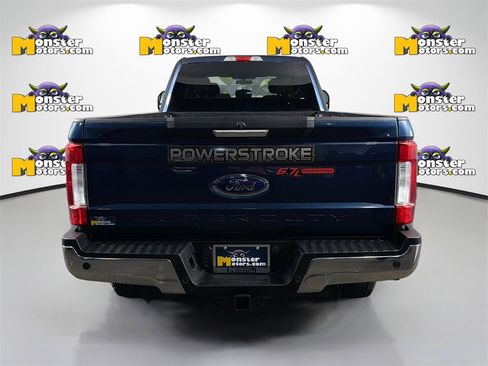 Used 2017 Ford F250 XLT w/ XLT Premium Package image 6