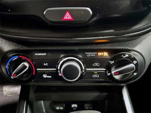 Used 2023 Kia Soul LX w/ LX Technology Package image 22