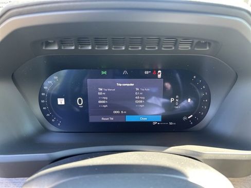 New 2026 Volvo XC90 B6 Plus w/ Protection Package Premier image 16