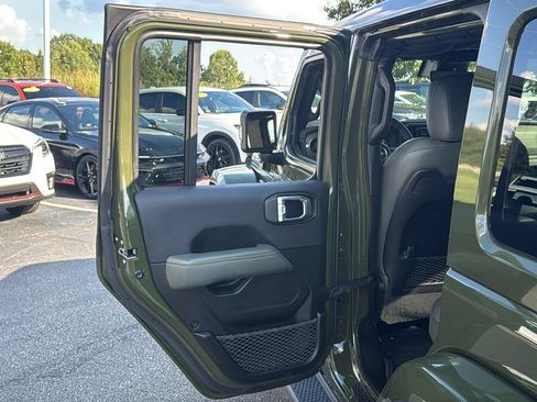 Used 2024 Jeep Wrangler High Altitude AWD/4WD image 26