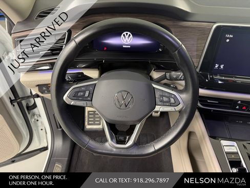 Used 2024 Volkswagen Atlas SEL Premium R-Line AWD/4WD image 22