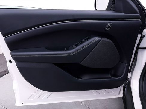 Used 2025 Ford Mustang Mach-E Select RWD image 16