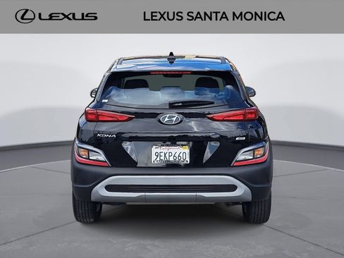 Used 2023 Hyundai Kona SE w/ Cargo Package AWD/4WD image 6