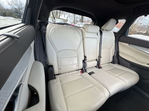 Used 2019 INFINITI QX50 Essential w/ Sensory Package image 28
