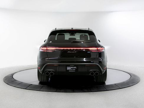Certified 2023 Porsche Macan S AWD/4WD image 6