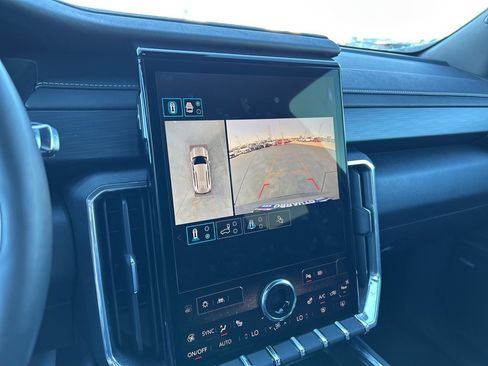 Used 2025 GMC Acadia Elevation image 26