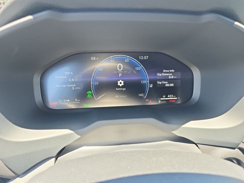 Used 2025 Toyota RAV4 XSE w/ Premium Package AWD/4WD image 17