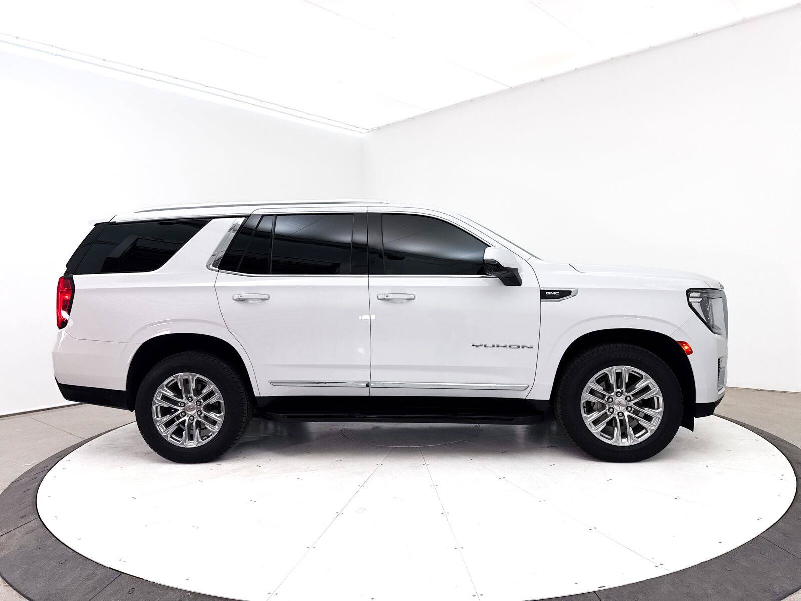 Used 2022 GMC Yukon SLT w/ SLT Premium Package AWD/4WD image 37