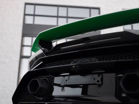 Used 2023 Lamborghini Huracan Tecnica RWD image 11