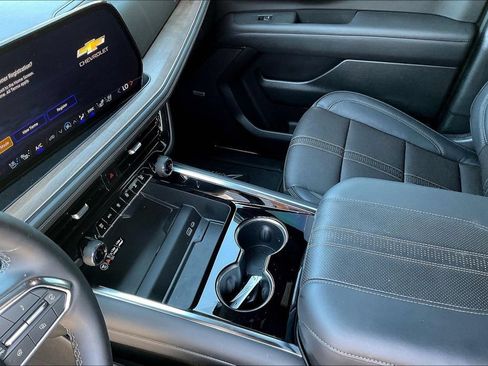 New 2026 Chevrolet Tahoe High Country AWD/4WD image 7