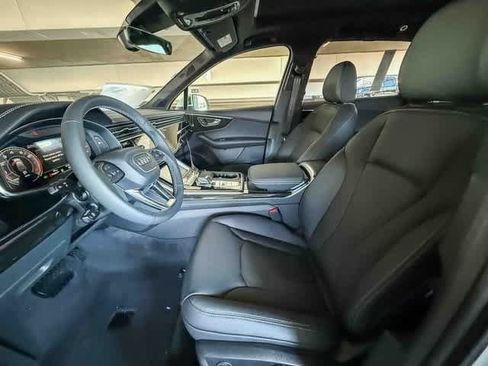 Used 2025 Audi Q7 3.0T Premium Plus w/ Premium Plus Package AWD/4WD image 19
