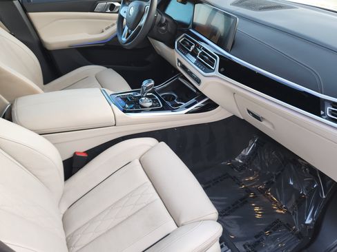 Used 2022 BMW ALPINA XB7 image 14