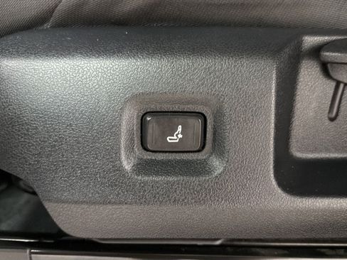 Used 2024 Toyota Tacoma SR RWD image 19