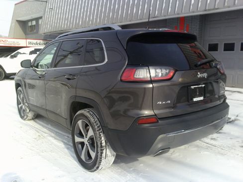 Used 2019 Jeep Cherokee Limited image 3