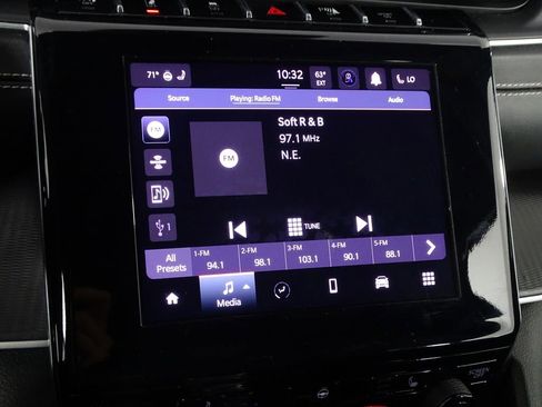 Used 2023 Jeep Grand Cherokee L Laredo image 33