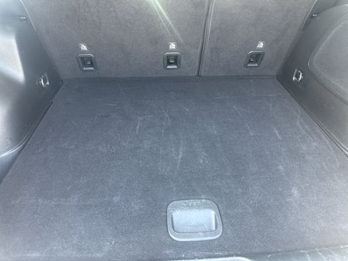 Used 2022 Jeep Cherokee Latitude w/ Sun & Sound Group AWD/4WD image 24