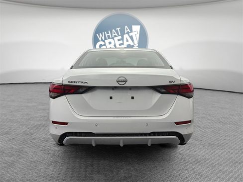 Used 2024 Nissan Sentra SV image 5