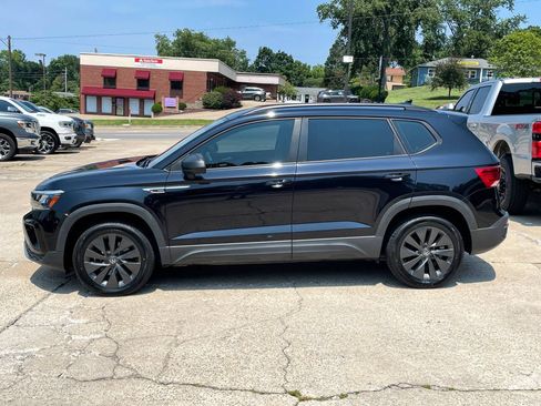 Used 2022 Volkswagen Taos S FWD image 3