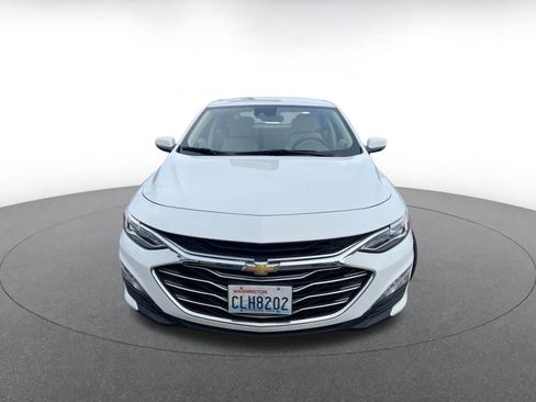 Used 2024 Chevrolet Malibu LT image 2