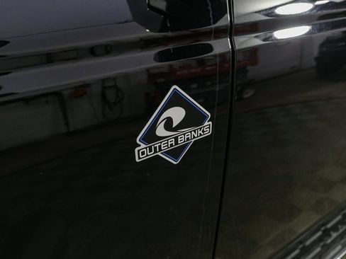 Used 2023 Ford Bronco Outer Banks image 7