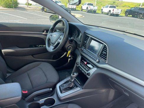 Used 2018 Hyundai Elantra SEL FWD image 5