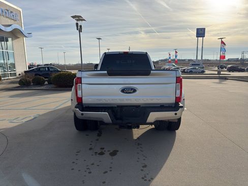 Used 2017 Ford F350 Lariat w/ Chrome Package image 6