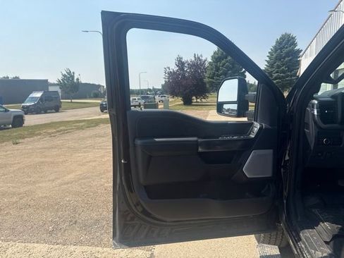 Used 2026 Ford F250 Platinum AWD/4WD image 21