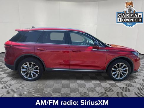 Used 2022 Lincoln Corsair AWD w/ Premium Package image 9