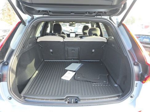 New 2026 Volvo XC60 B5 Plus w/ Climate Package image 16