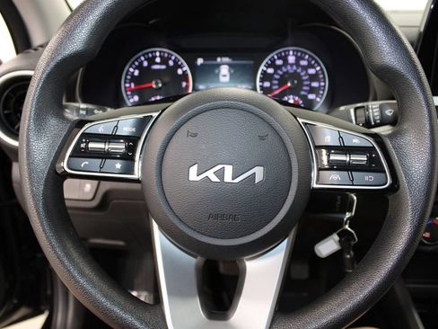 Used 2024 Kia Forte LXS FWD image 32