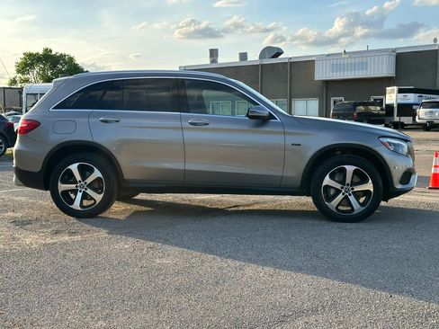 Used 2019 Mercedes-Benz GLC 350e 4MATIC image 8