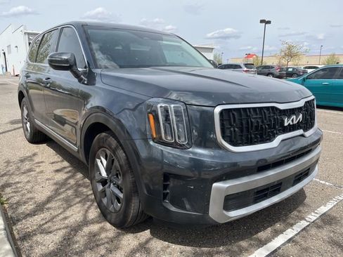 Used 2023 Kia Telluride LX image 8