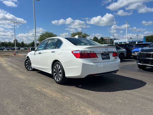 Used 2014 Honda Accord Touring image 9