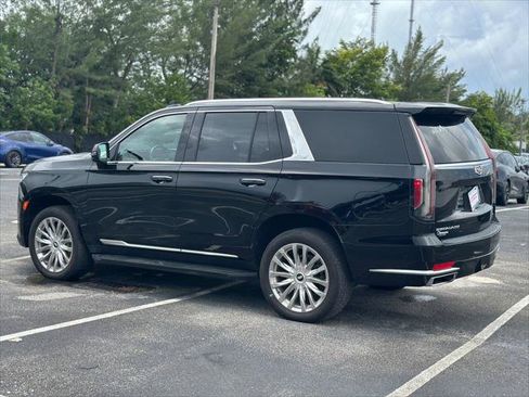 Used 2022 Cadillac Escalade Premium Luxury AWD/4WD image 6
