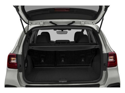 Used 2019 Subaru Outback 3.6R Touring AWD/4WD image 12