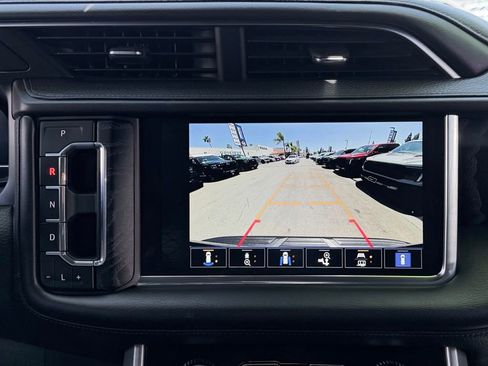 Used 2024 GMC Yukon Denali AWD/4WD image 26