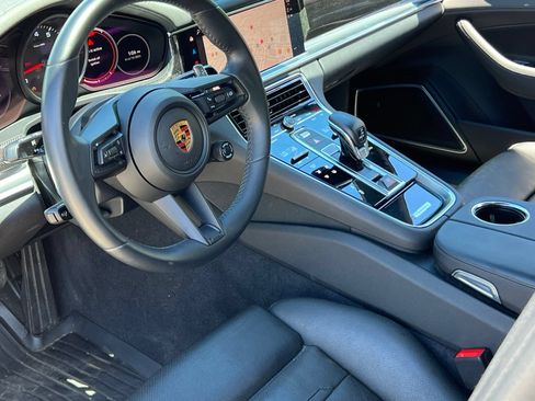 Certified 2023 Porsche Panamera 4 Platinum Edition AWD/4WD image 4