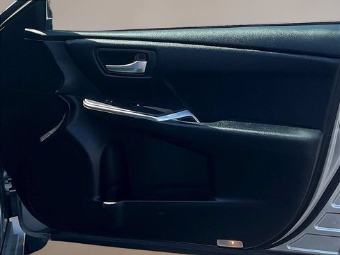 Used 2017 Toyota Camry SE w/ Moonroof Package FWD image 28