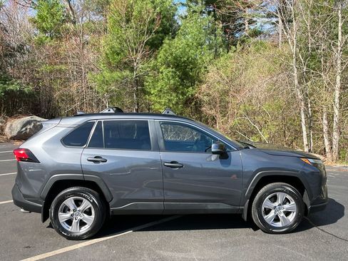 Used 2023 Toyota RAV4 XLE w/ Convenience Package image 6