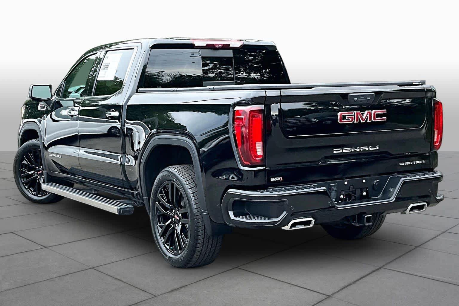Used 2024 GMC Sierra 1500 Denali w/ Denali Reserve Package AWD/4WD image 12