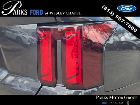 Used 2025 Kia Sorento EX w/ Panoramic Sunroof Package image 7