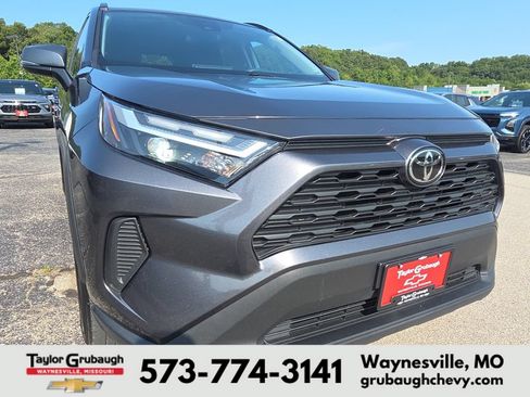 Used 2024 Toyota RAV4 XLE AWD/4WD image 11