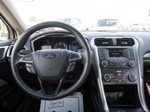 Used 2018 Ford Fusion S FWD image 20