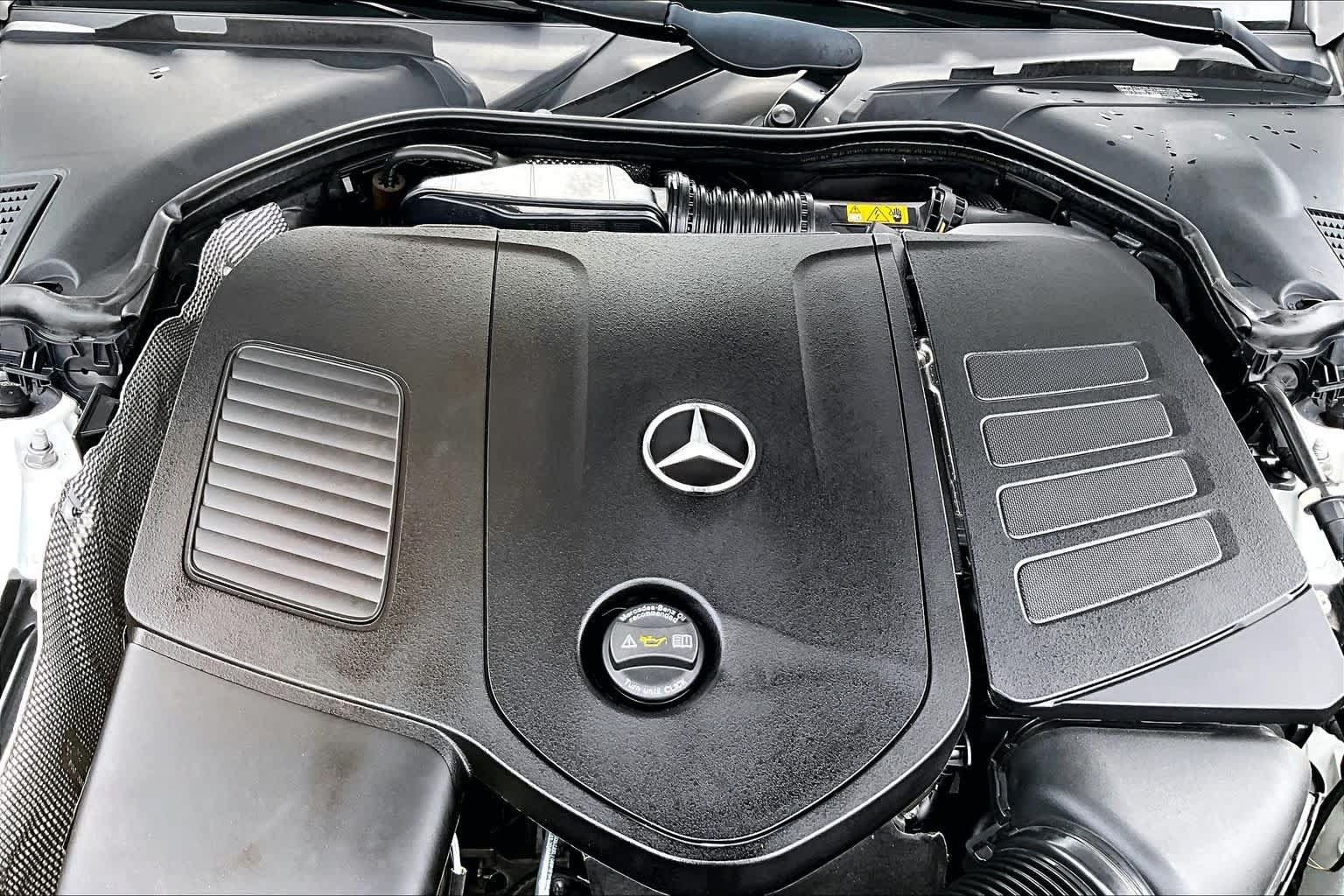Used 2024 Mercedes-Benz C 300 4MATIC Sedan image 31