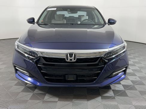 Used 2020 Honda Accord Touring image 4