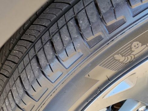 Used 2025 Ford Escape ST-Line image 15