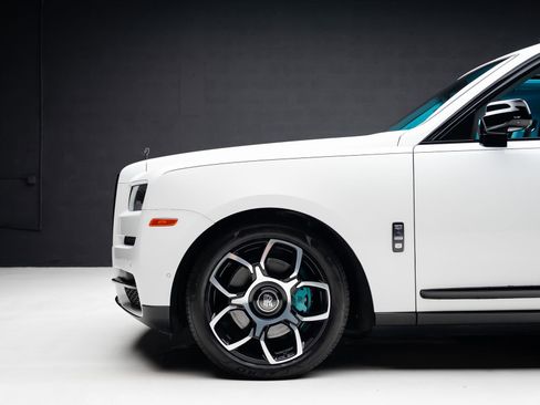 Used 2019 Rolls-Royce Cullinan AWD/4WD image 19