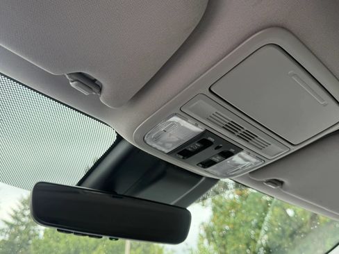 Used 2019 Honda Odyssey EX-L image 17