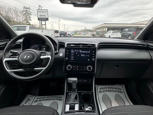 Used 2023 Hyundai Santa Cruz SEL AWD/4WD image 10